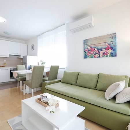 Cozy Niko Apartment - Private Parking And Balcony Zadar Exteriör bild